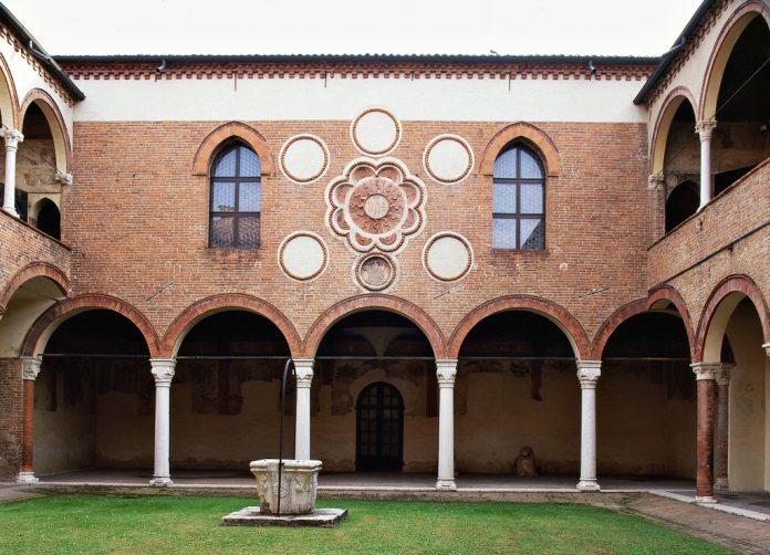 Ferrara Casa Romei