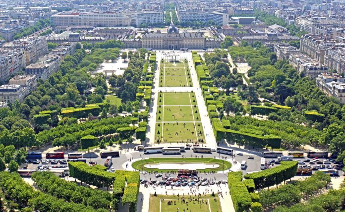 Parigi Champ de Mars