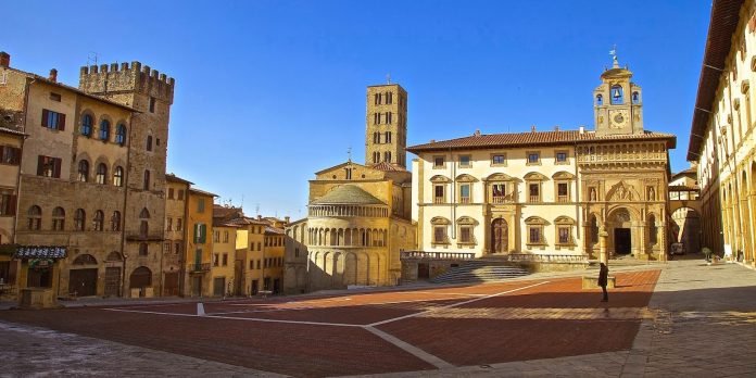 Arezzo Palazzo Fraternita dei Laici