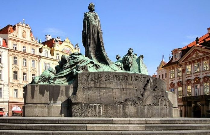 Praga Statua Jan Hus