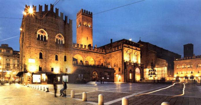 Bologna Palazzo Re Enzo