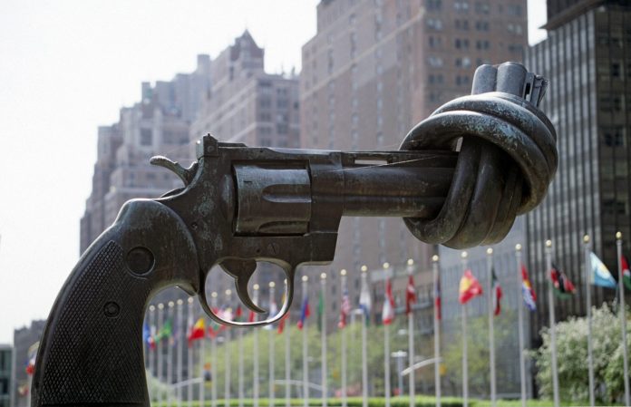 New York Knotted Gun