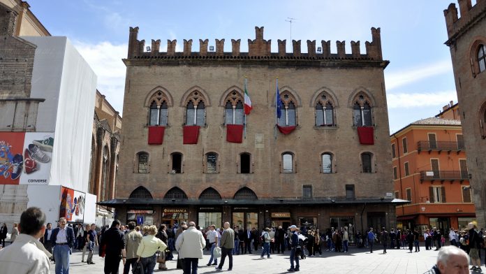 Bologna Palazzo dei Notai