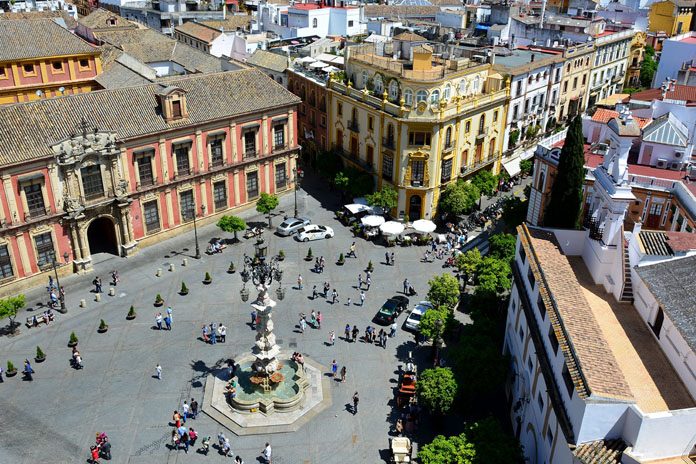 Siviglia Plaza de la Virgen de los Reyes