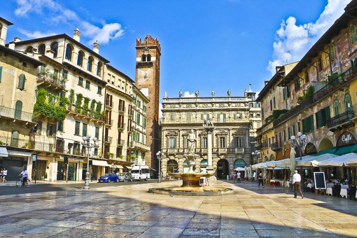 Verona Piazza delle Erbe