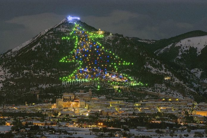 Gubbio Albero di Natale Monte Ingino