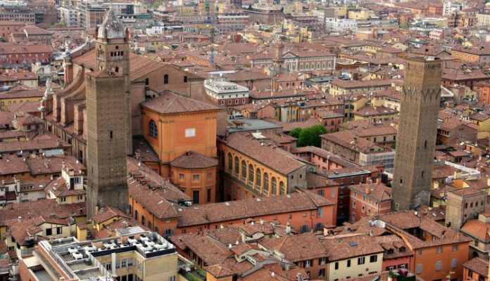 Bologna Torri Prendiparte e Azzoguidi