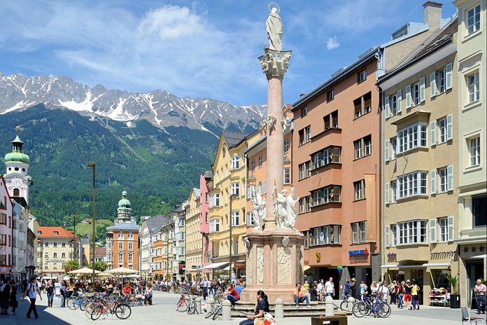 14 Innsbruck Colonna di Sant’Anna.jpg