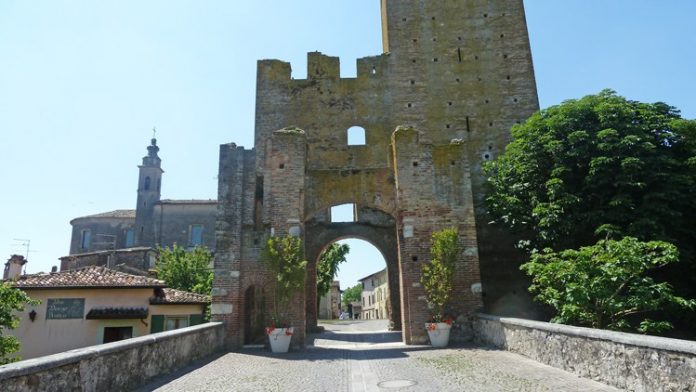 Castellaro Lagusello: mete Lago di Garda