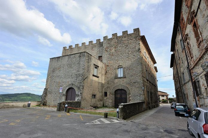 Monte Santa Maria Tiberina Castello Boncompagni