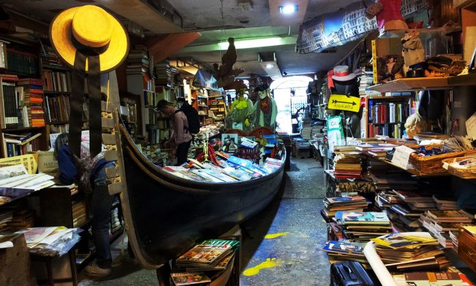 Venezia Libreria Acqua Alta