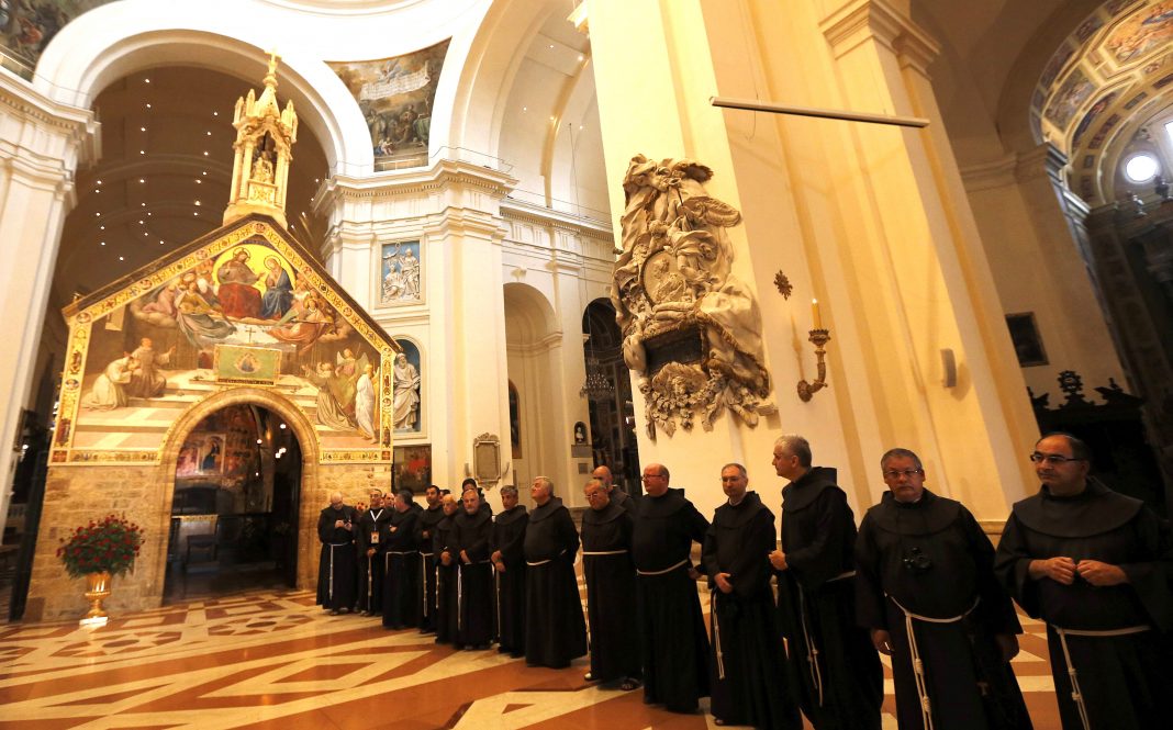 Il Frate Che Fece Erigere La Basilica Di Assisi
