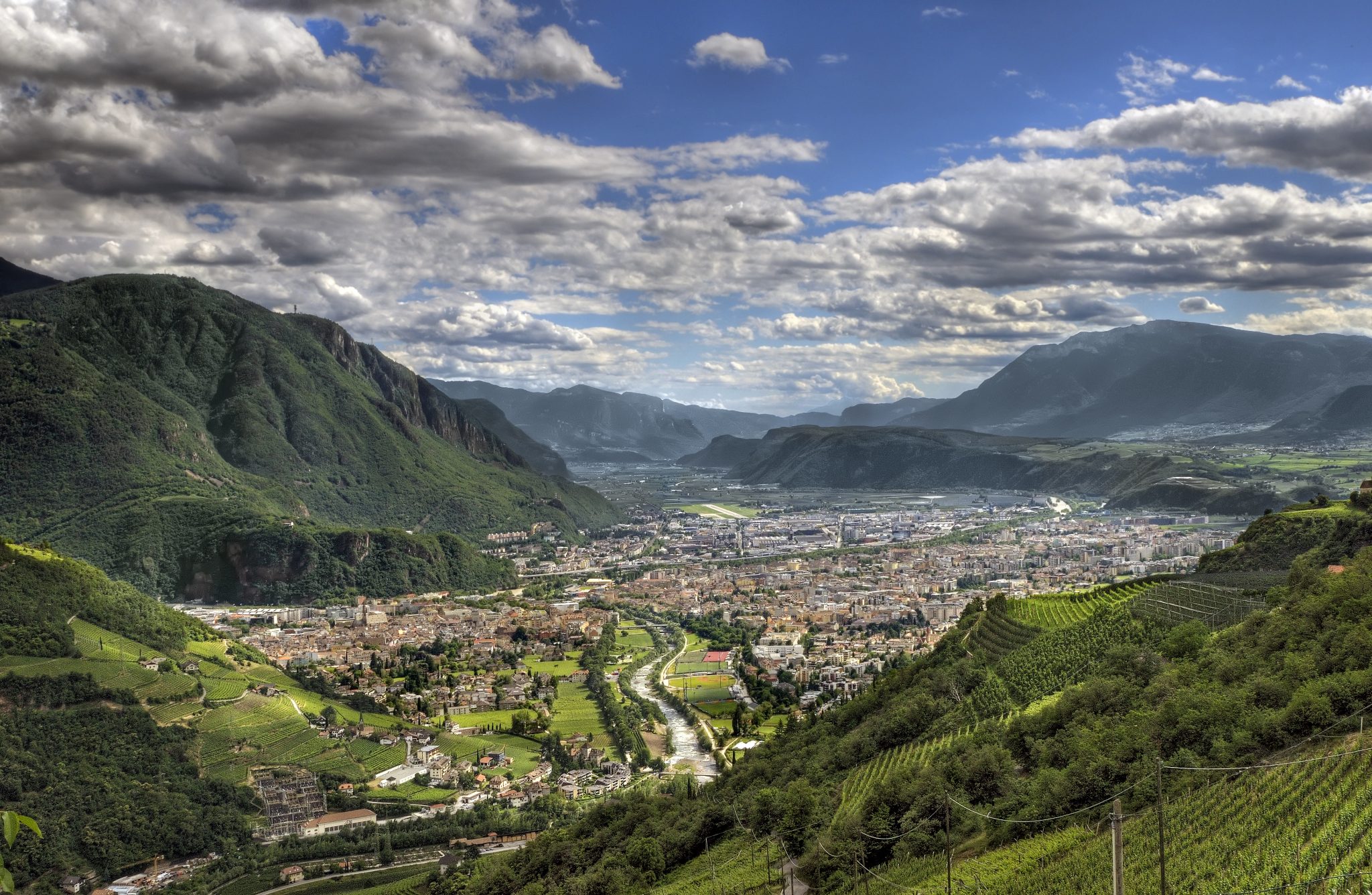 Больцано италия. Провинция Больцано Италия. Больцано (Боцен). Bolzano Bozen Италия.