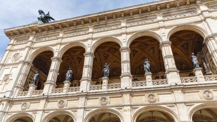 Burgtheater Opera Vienna cosa visitare