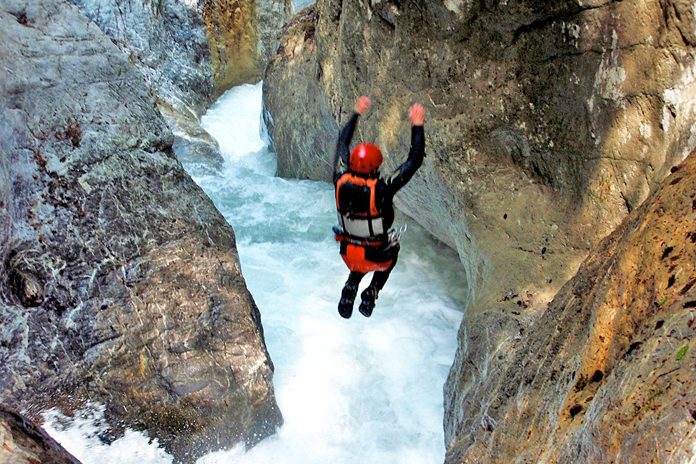 Svizzera Interlaken canyon