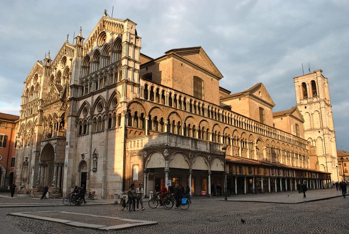 Ferrara Cattedrale San Giorgio