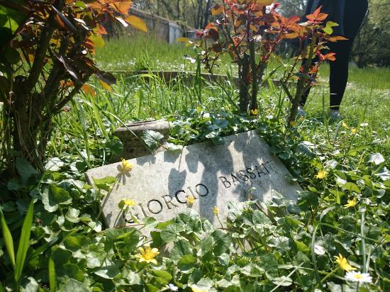 Ferrara Cimitero Ebraico