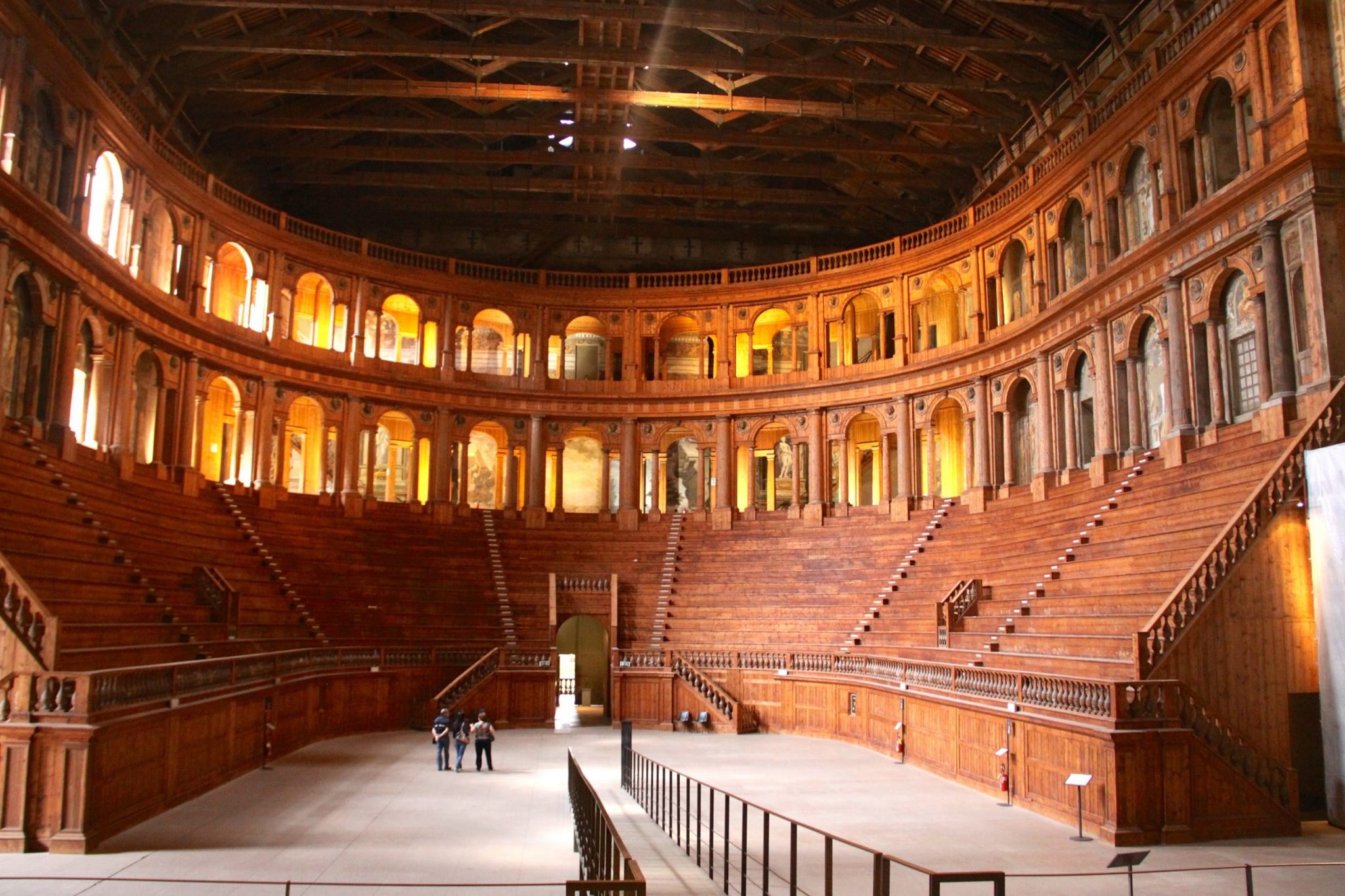 PARMA 14 Teatro Farnese - Luoghi di Interesse