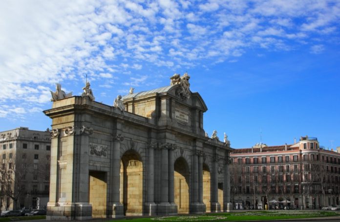 cosa visitare a madrid Puerta de Alcalá