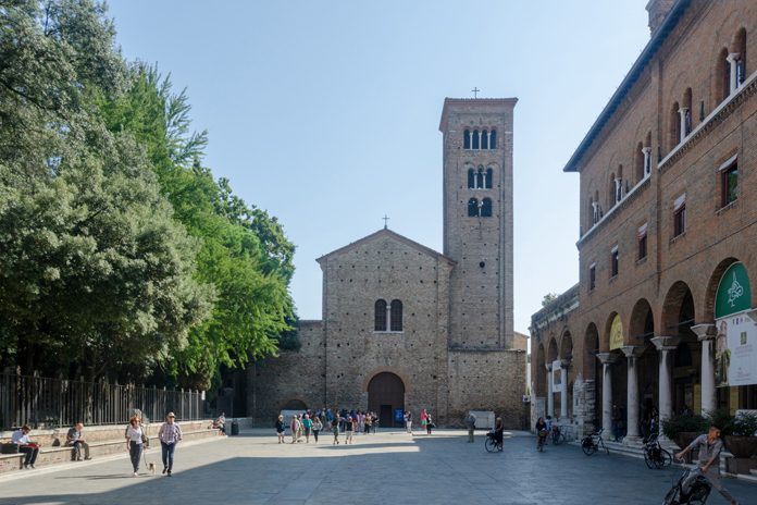 Ravenna Basilica San Francesco 01