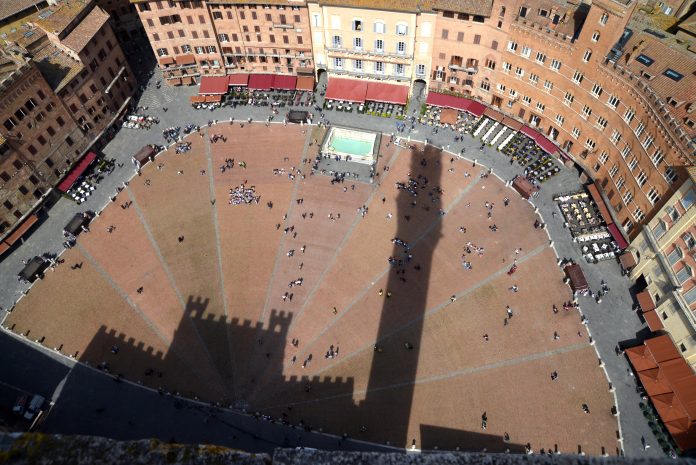 Siena Piazza del Campo