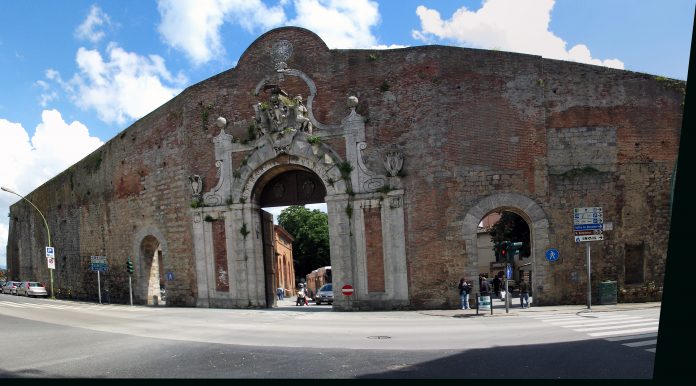 Siena Porta Camollia