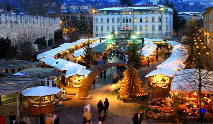 Trento Piazza Fiere Mercatino