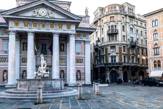 Trieste Piazza della Borsa